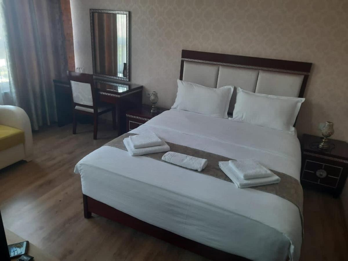 British Hotel بورغراديك المظهر الخارجي الصورة
