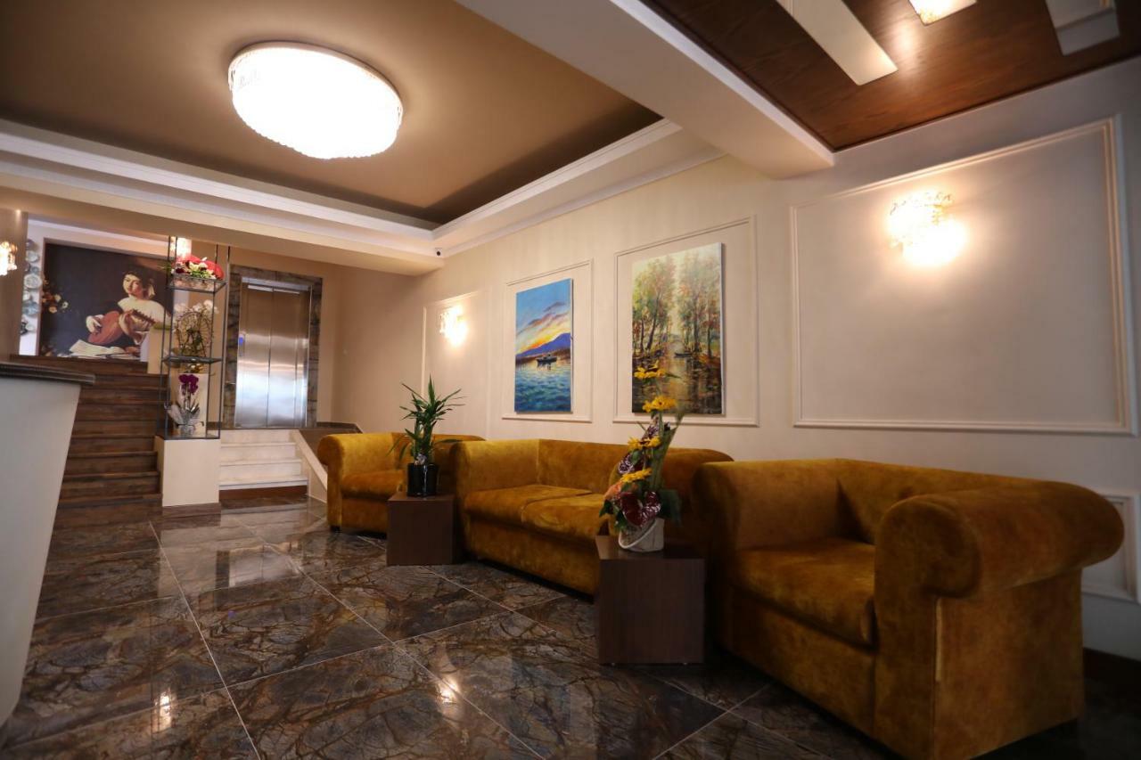 British Hotel بورغراديك المظهر الخارجي الصورة